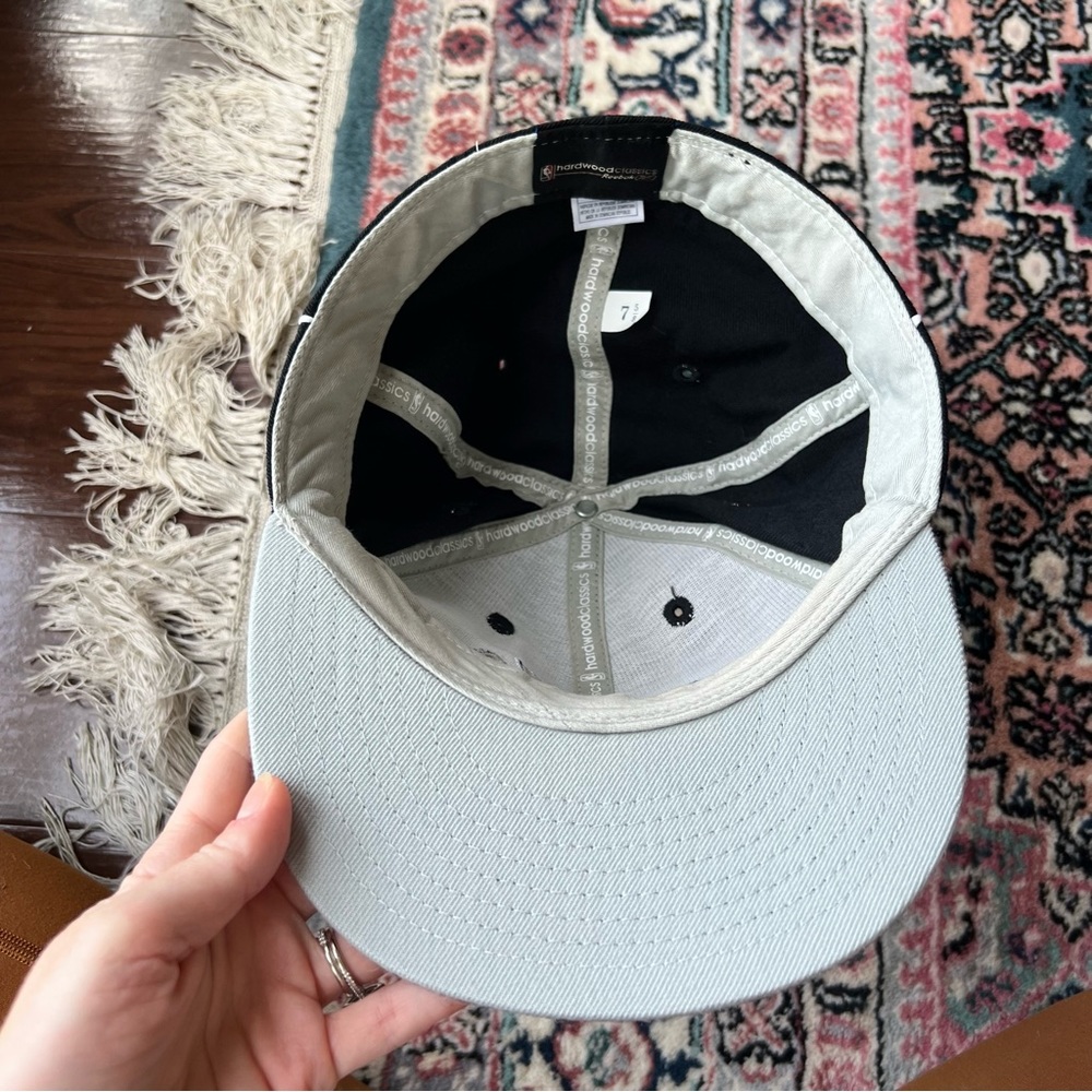 Reebok San Antonio Spurs Hat Cap Snapback - Picture 4 of 5